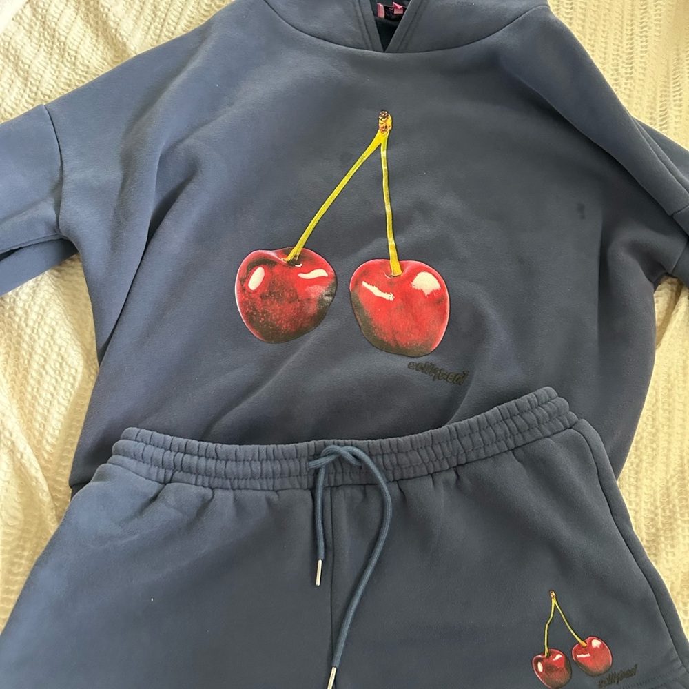 Edikted Charcoal Pullover